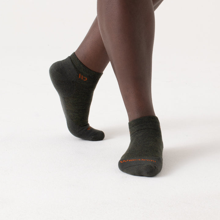 On body of the Forest No show with orange logo, with forest body --Forest