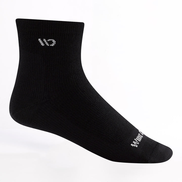 Men's quarter lightweight no cushion in black featuring white logo