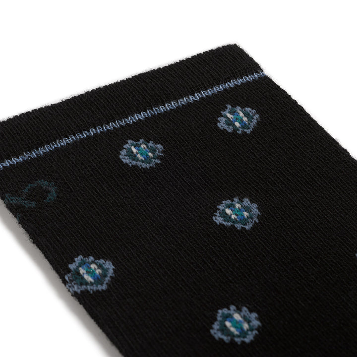 9018 Men's Geometric lightweight crew in Black detail image up close of the dot design on black cuff