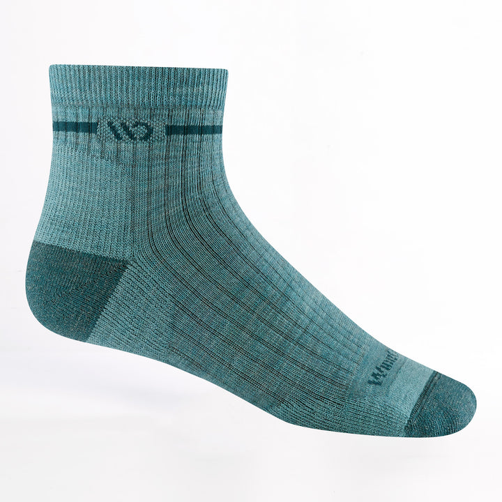9501 Single stripe Quarter Sock in light teal featuring a teal heel/toe and logo with a light teal body 