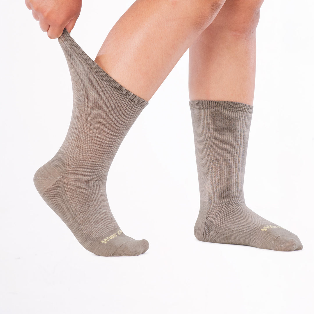 Model stretching the cuff on the 9513 solid basic lightweight crew in rye