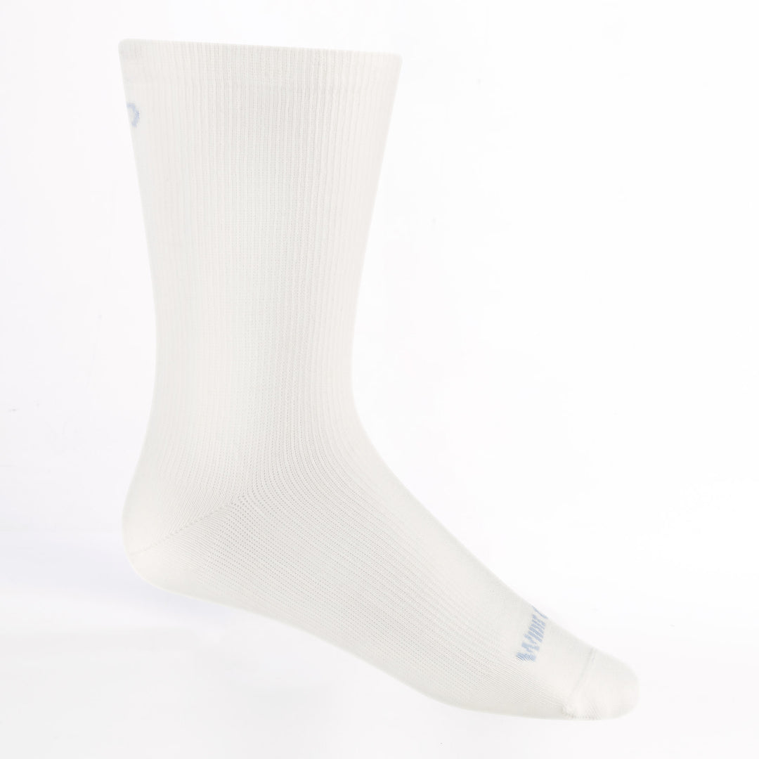 Women's solid basic lightweight crew 9513 in white featuring white body and light blue logo