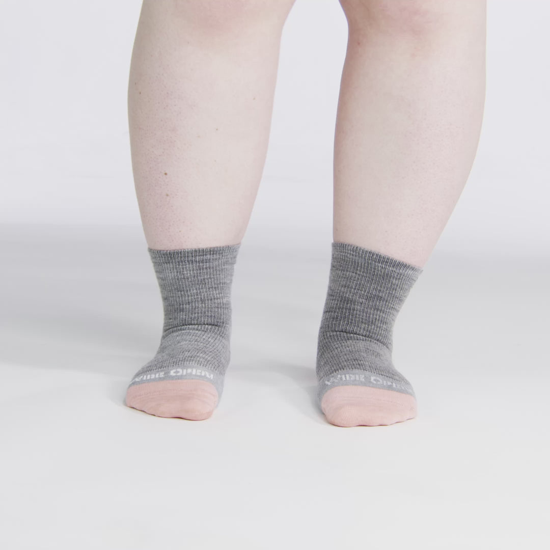 Women's Solid Lightweight Quarter Socks